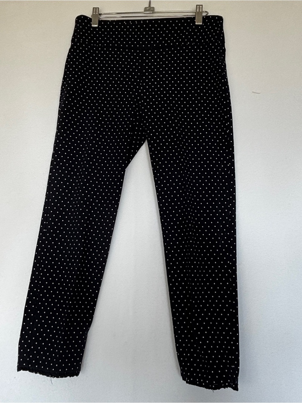 Crown and Ivy 8 Navyw/White Polka Dots Slim Leg Ankle Pant Ruffle Cuff Pull-On